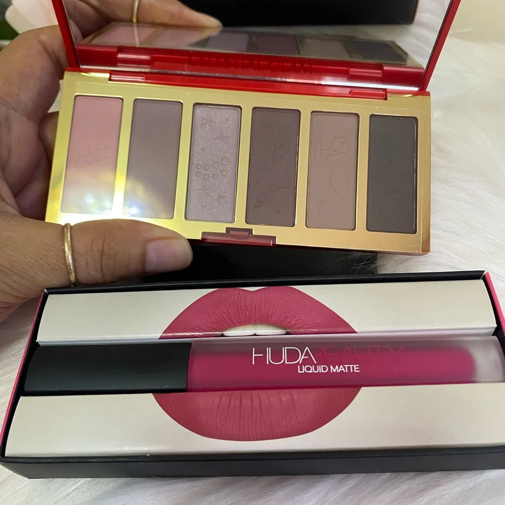 ESTEE LAUDER CELESTIAL GLAM MINI EYESHADOW PALETTE AND JUDA BEAUTY LIPSTICK